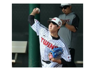 이정용 애리조나서 직구 회복에 매진 중