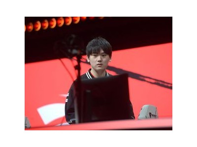 G2 서전에서 TES에 패배하며 예상 밖 경기 펼침