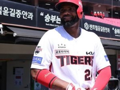 아데를린 로드리게스 KIA 계약 실망했나 봄